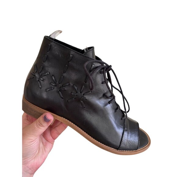 Coolway Leather Open-Toe Lace-Up Ankle Boots With Floral Cutouts Womens - Picture 2 of 14